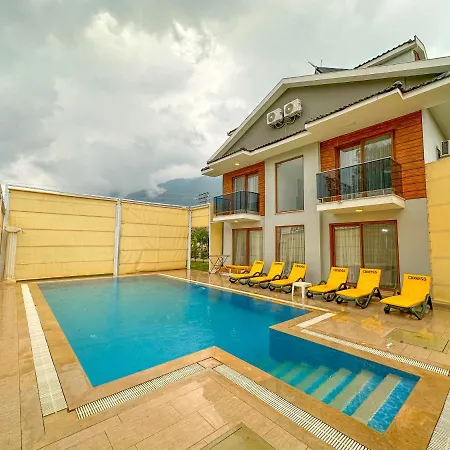 빌라 Tuna Oeluedeniz 4+1 Villa, Oezel Havuzlu, *