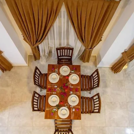 Villa Tuna Oeluedeniz 4+1 Villa, Oezel Havuzlu,